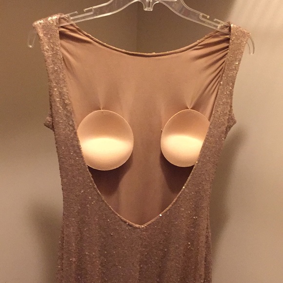 Gorgeous gold dress - Picture 3 of 5